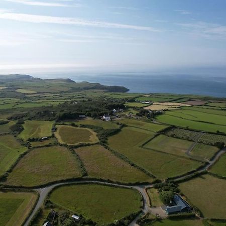 The Hut@Trefechan Wen - Coastal Coziness! Goodwick Εξωτερικό φωτογραφία